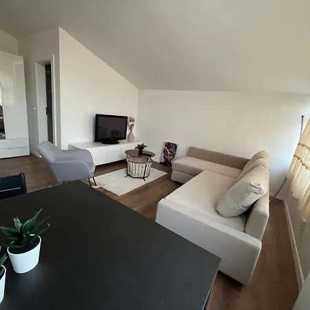 Apartment Studio Elena Zadar